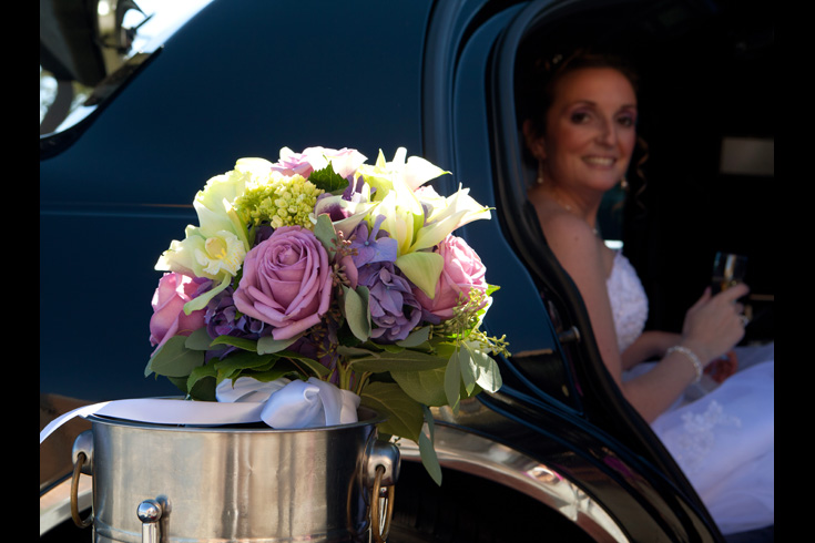 wedding pictures flowers limo bride